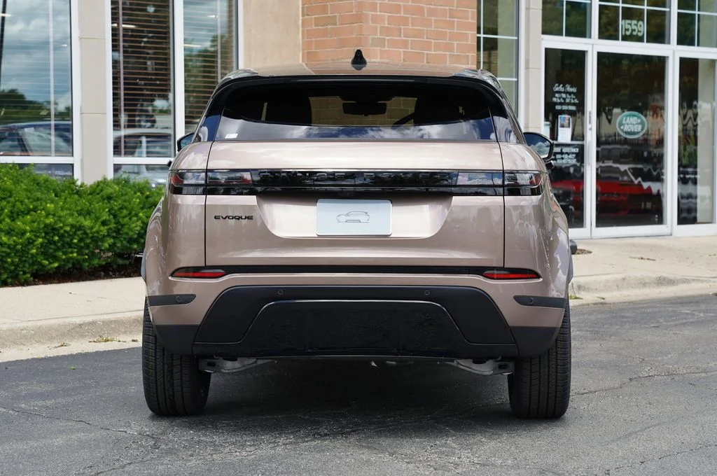New 2026 Corinthian Bronze Land Rover S image 5