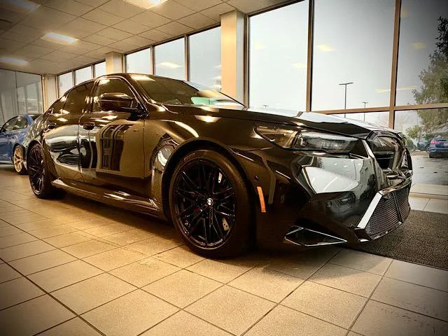 2025 BMW M5