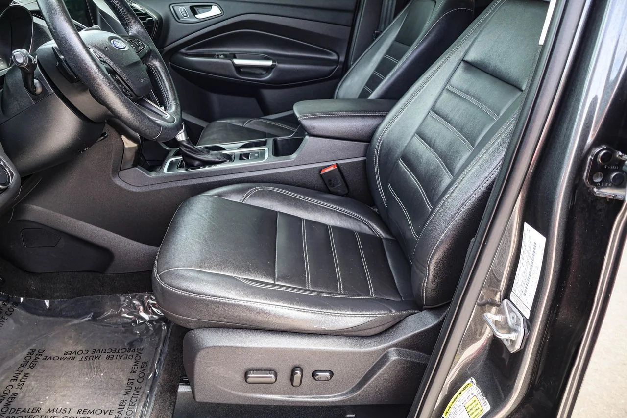 Used 2018 Magnetic Ford Titanium image 14
