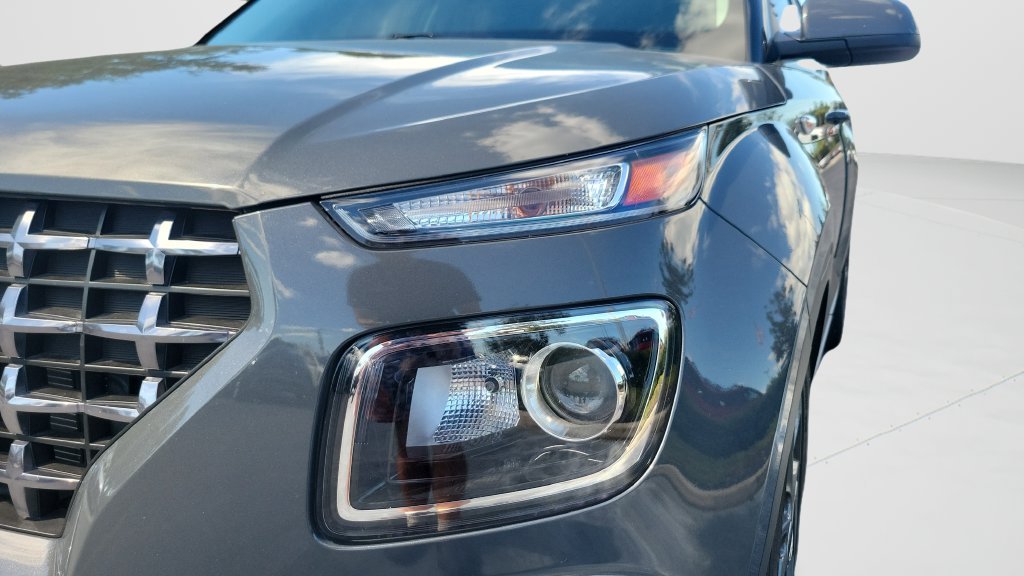 Certified Used 2023 Gray Hyundai SEL image 24