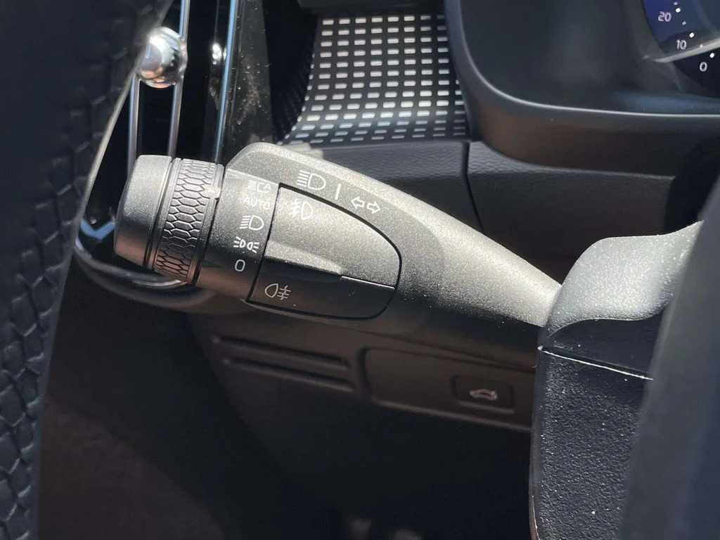 New 2026 Vapour Grey Volvo Ultra image 10