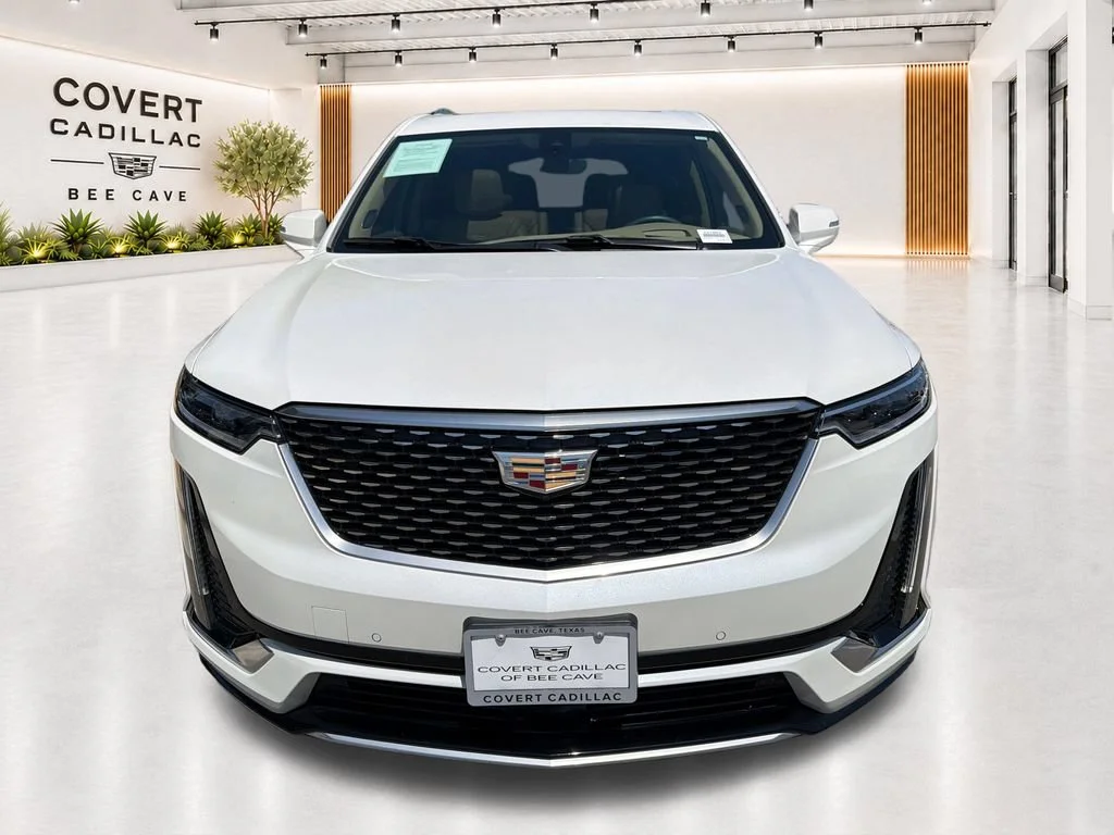 Used 2020 CRYSTAL WHITE TRICOAT Cadillac AWD Premium Luxury image 3