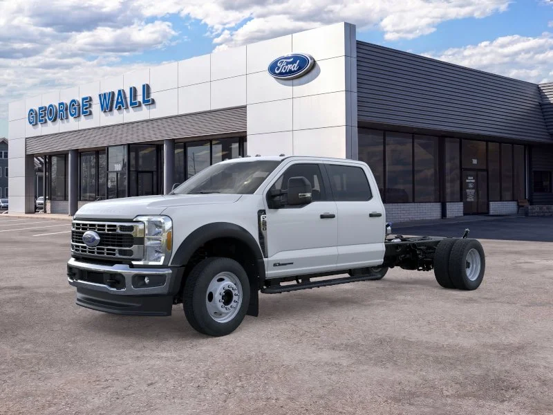 New 2026 Oxford White Ford F-550® XL image 16