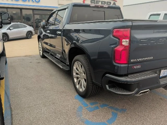 Used 2019 Blue Chevrolet High Country image 6