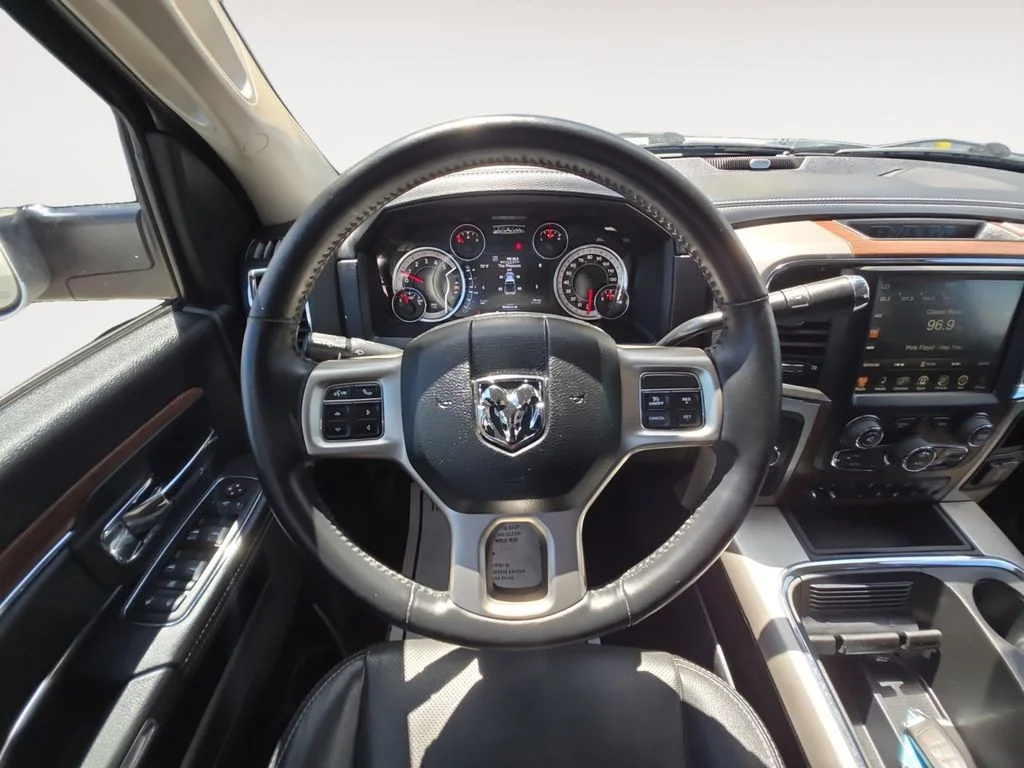 Used 2017 Silver Ram Laramie image 12