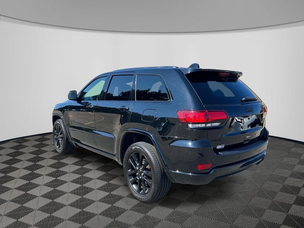 Used 2021 Black Jeep Laredo X image 3