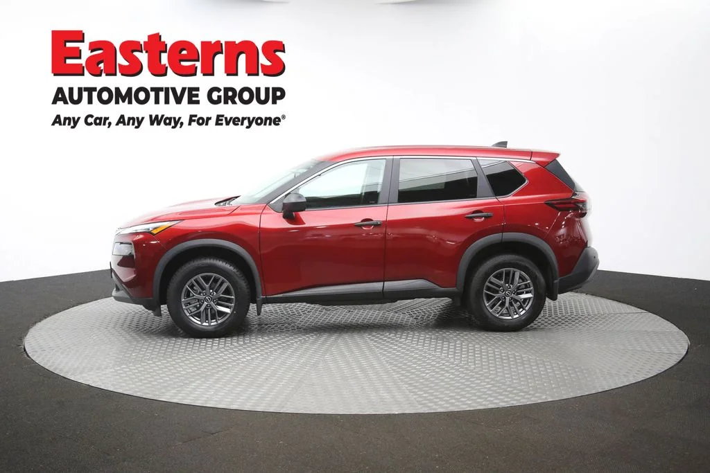 Used 2023 Red Nissan S image 60