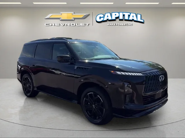 Used 2027 Black INFINITI SPORT image 8