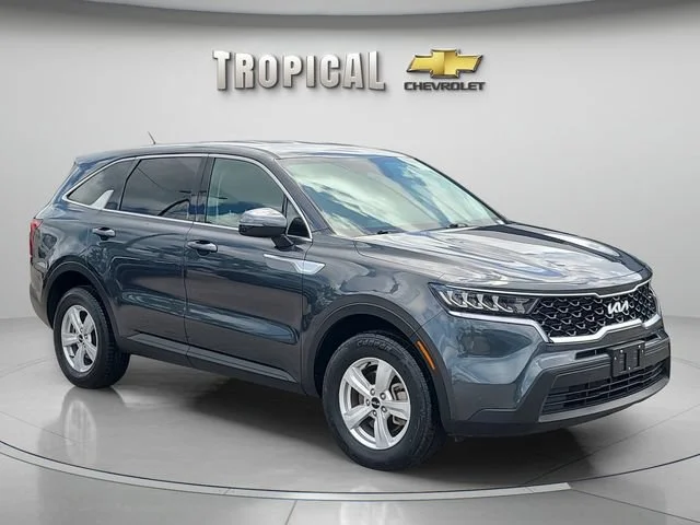 Used 2023 Gray Kia LX image 7