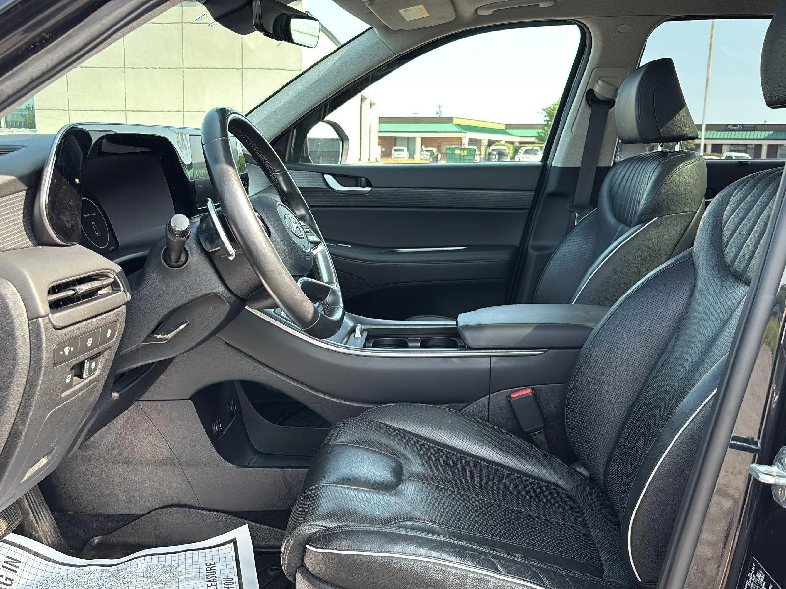 Used 2023  Hyundai Limited image 12