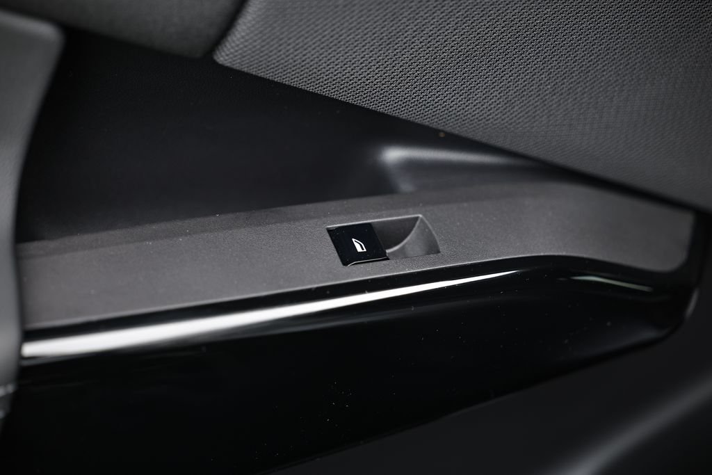 New 2026 Skyscraper Grey Metallic BMW 30 xDrive image 24