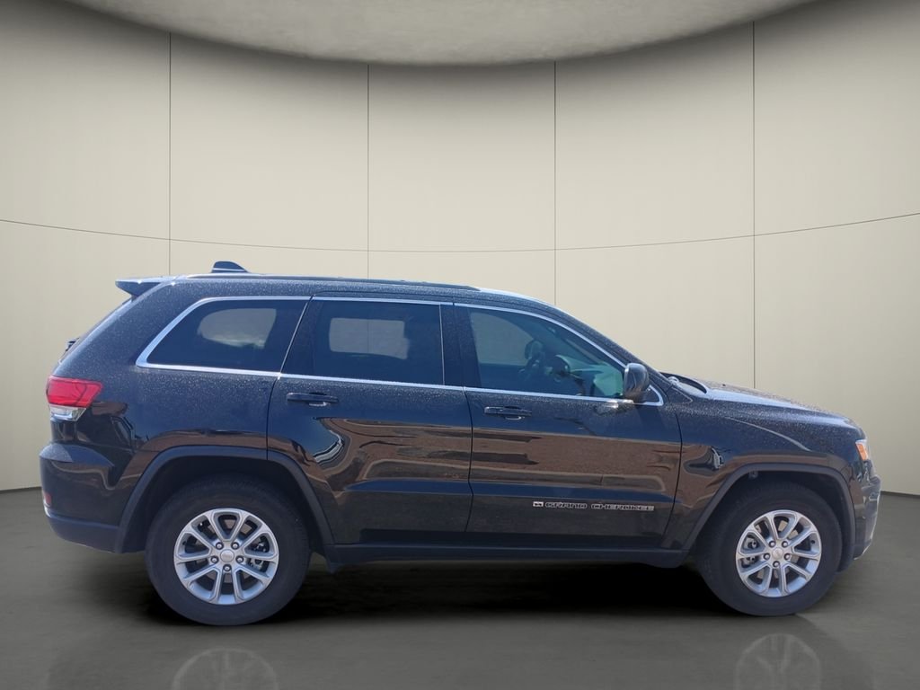 Used 2022 Black Jeep Laredo E image 8