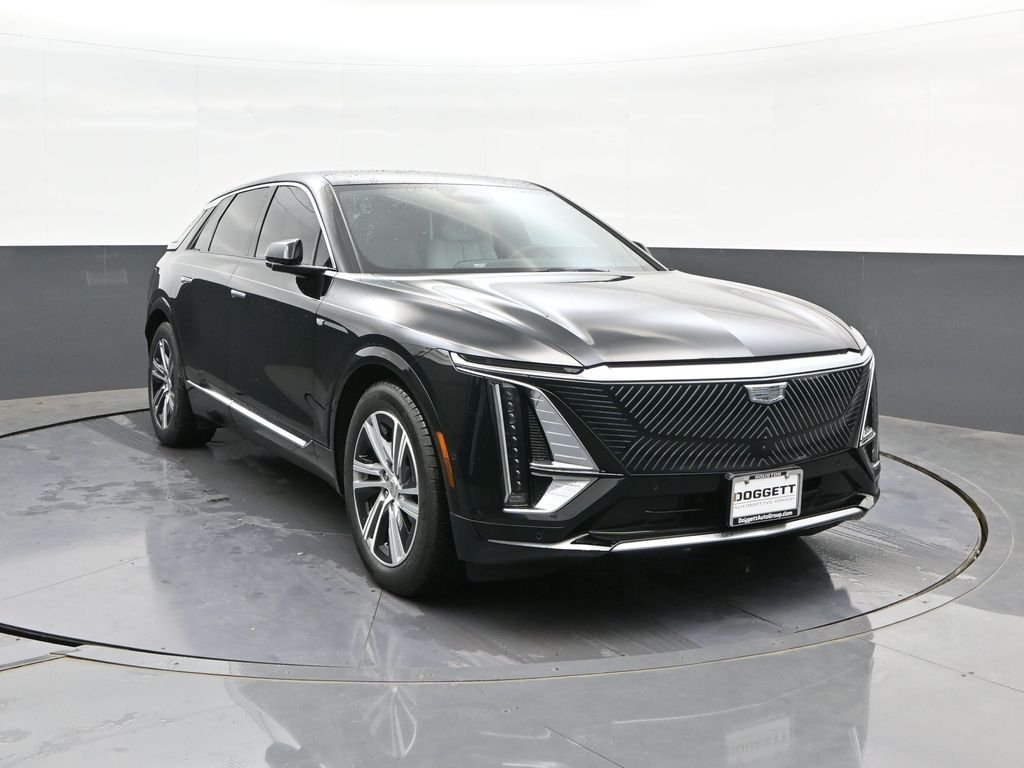 Used 2024 Black Cadillac Luxury image 22
