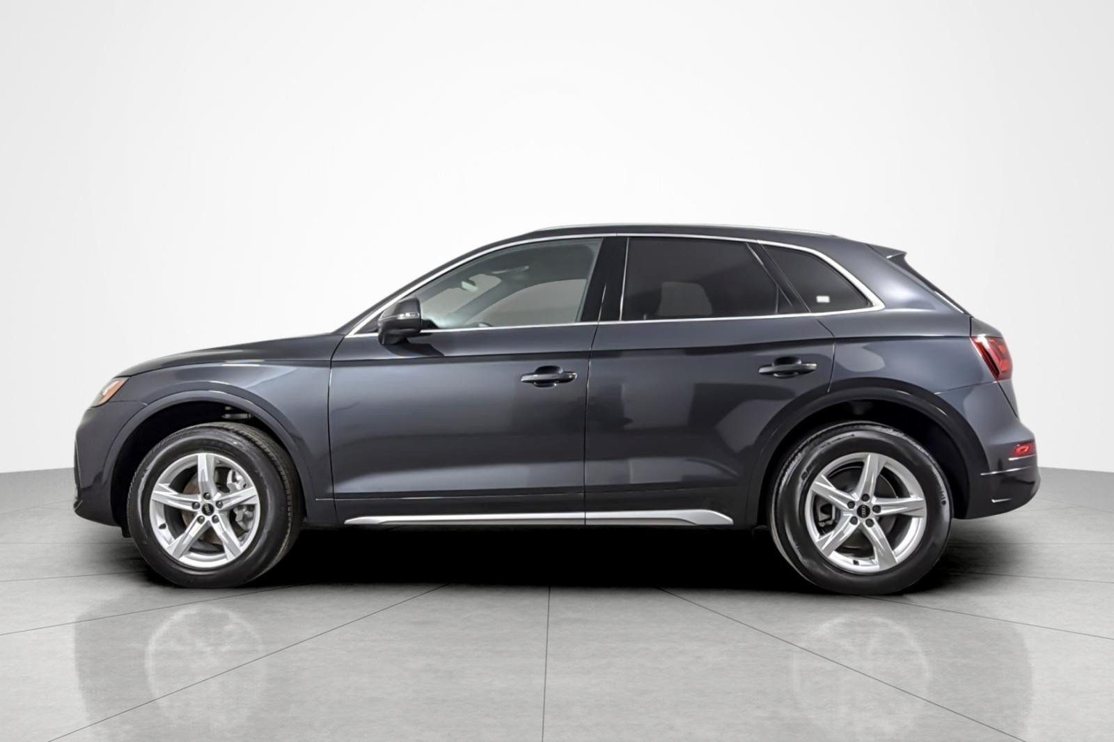Used 2023 Manhattan Gray Metallic Audi Premium 40 TFSI quattro image 2