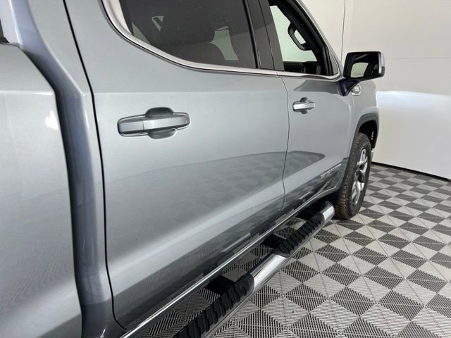 New 2026 Sterling Metallic GMC SLE image 9