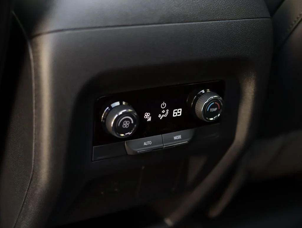 2026 Chevrolet Traverse LT - Photo 29