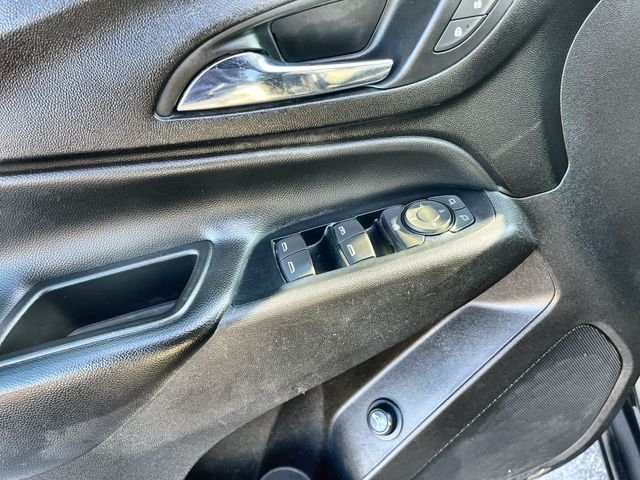 Used 2020 Gray Chevrolet LT image 17