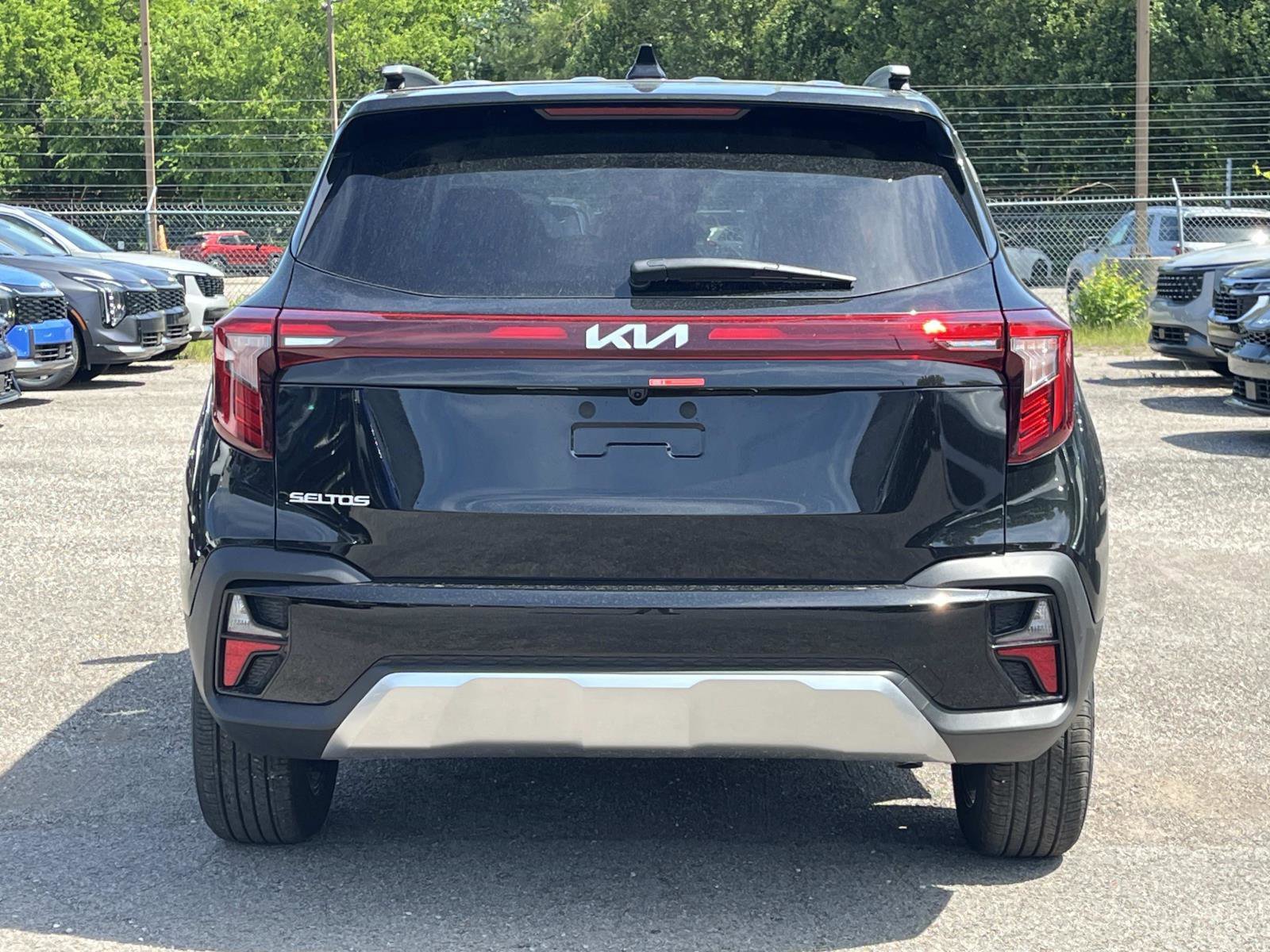 New 2026 Fusion Black Kia S image 6