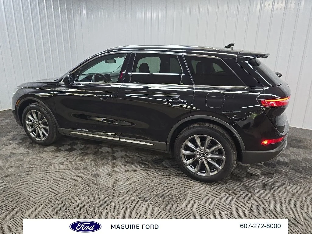 Used 2021 Black Lincoln Standard image 5