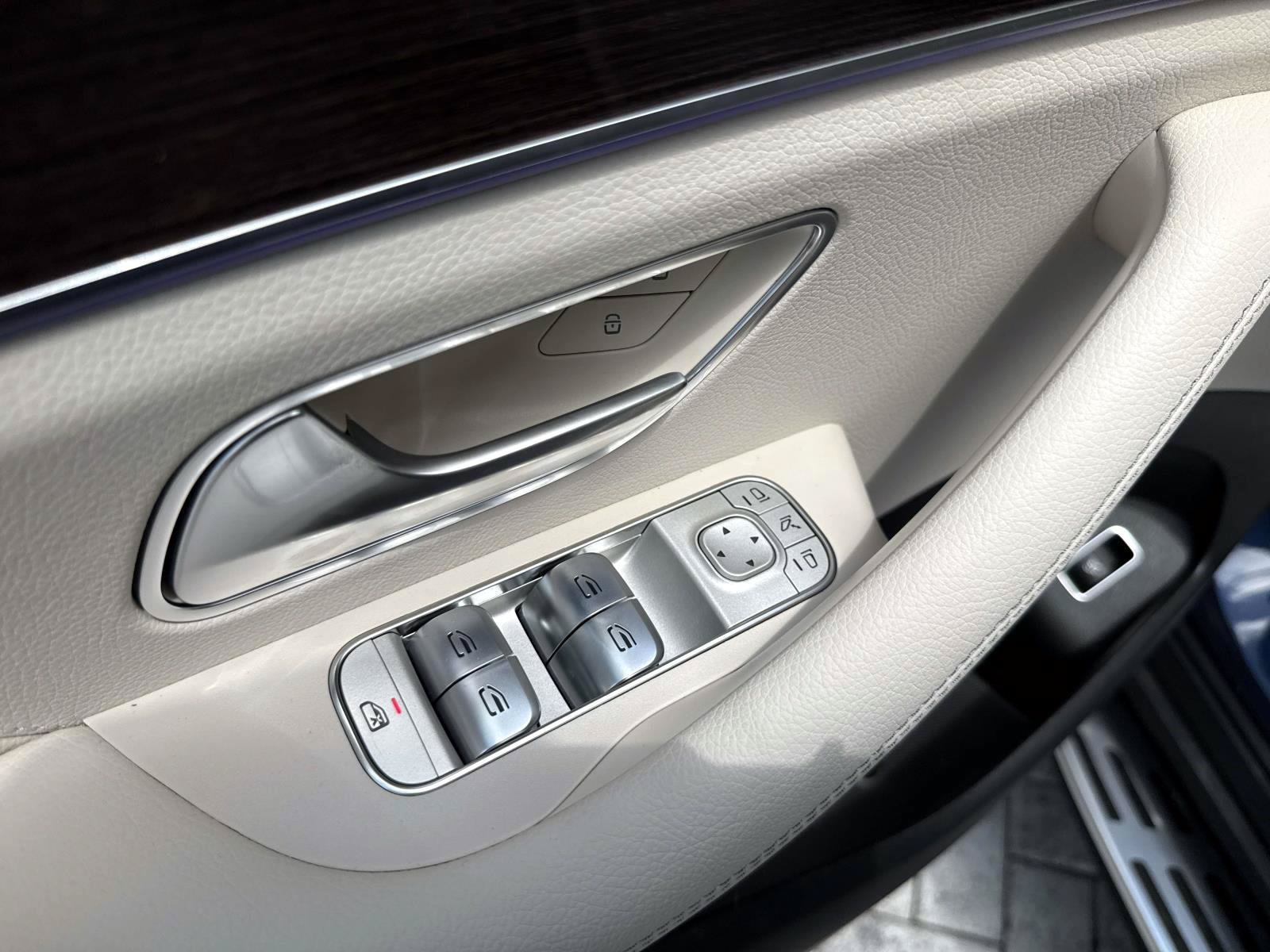 New 2026 Twilight Blue Metallic Mercedes-Benz 350 4MATIC® SUV image 19