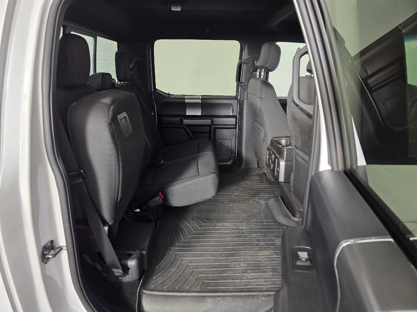 Used 2016 Oxford White Ford XLT image 20