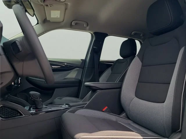 New 2026 Summit White Chevrolet LT image 20