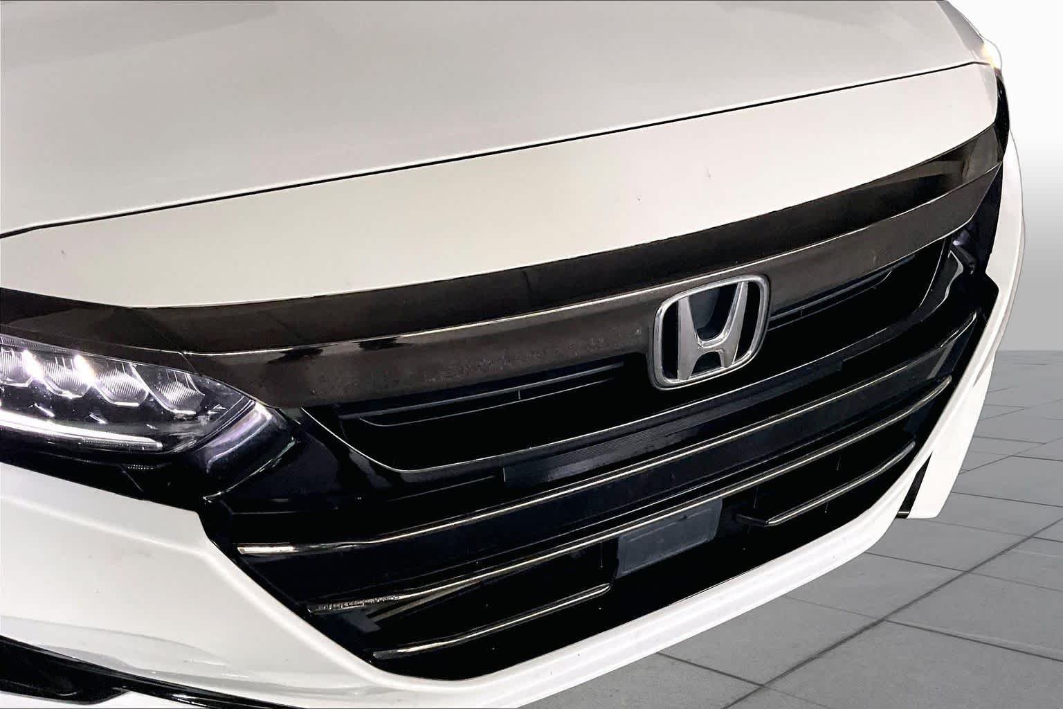 Used 2022 Platinum White Pearl Honda Sport SE image 29