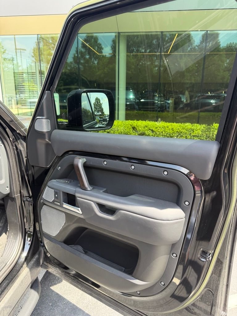 Certified Used 2023 Santorini Black Metallic Land Rover X image 17