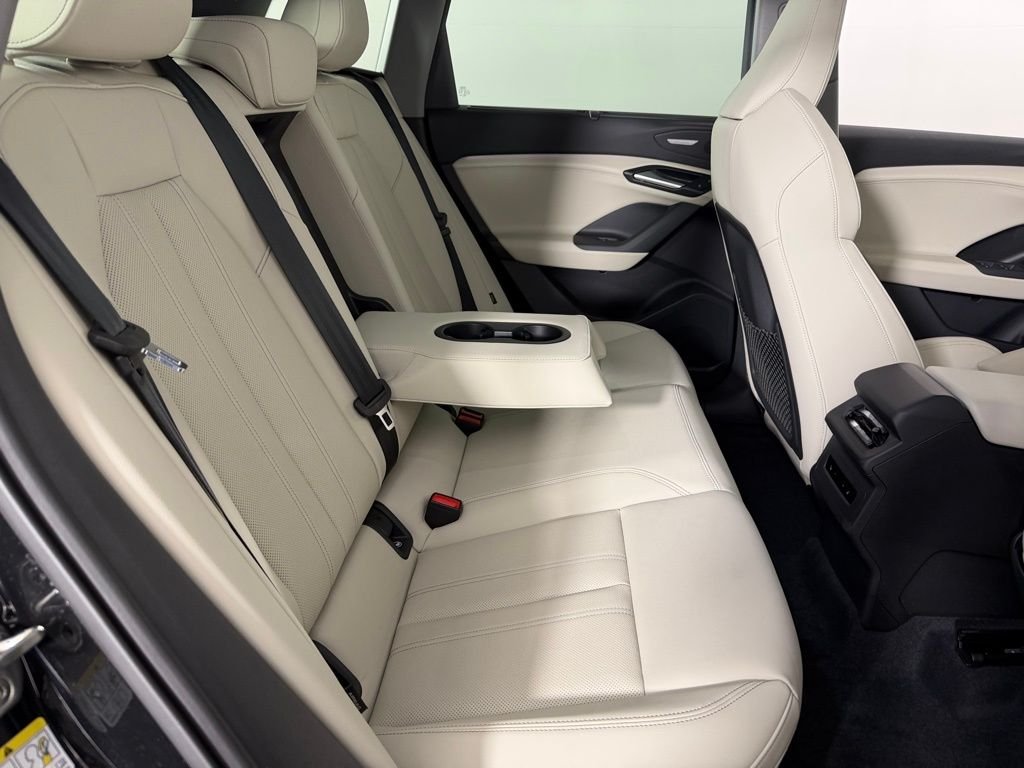 Used 2025 Black Audi Premium Plus quattro image 32