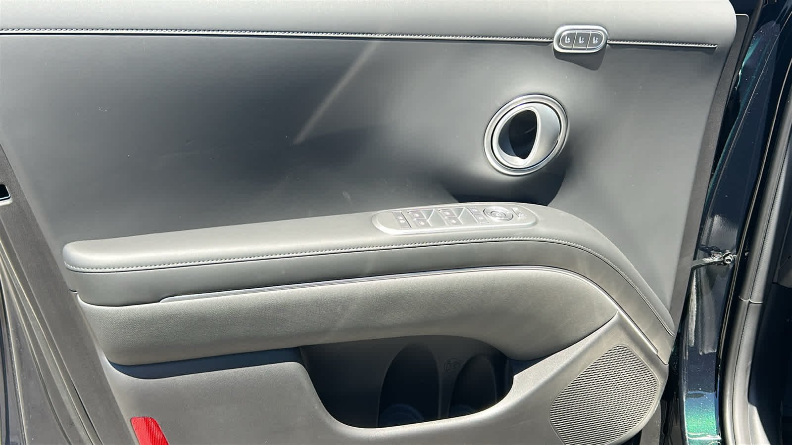 New 2026 Robust Emerald Pearl Hyundai Calligraphy image 23