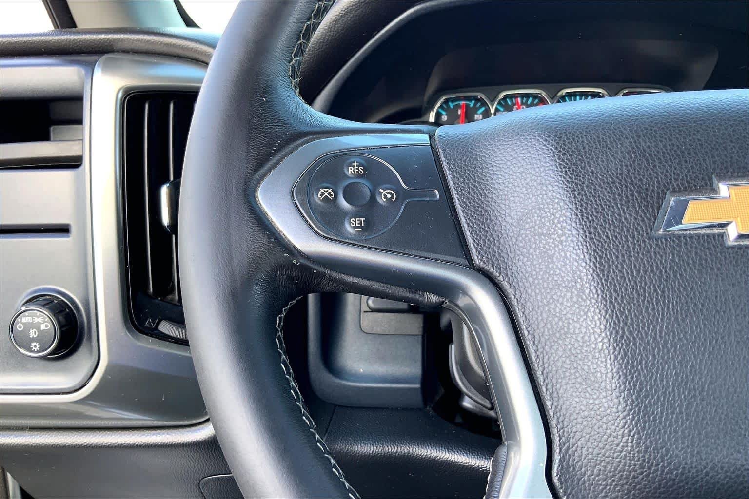 Used 2017 Silver Ice Metallic Chevrolet LT image 23