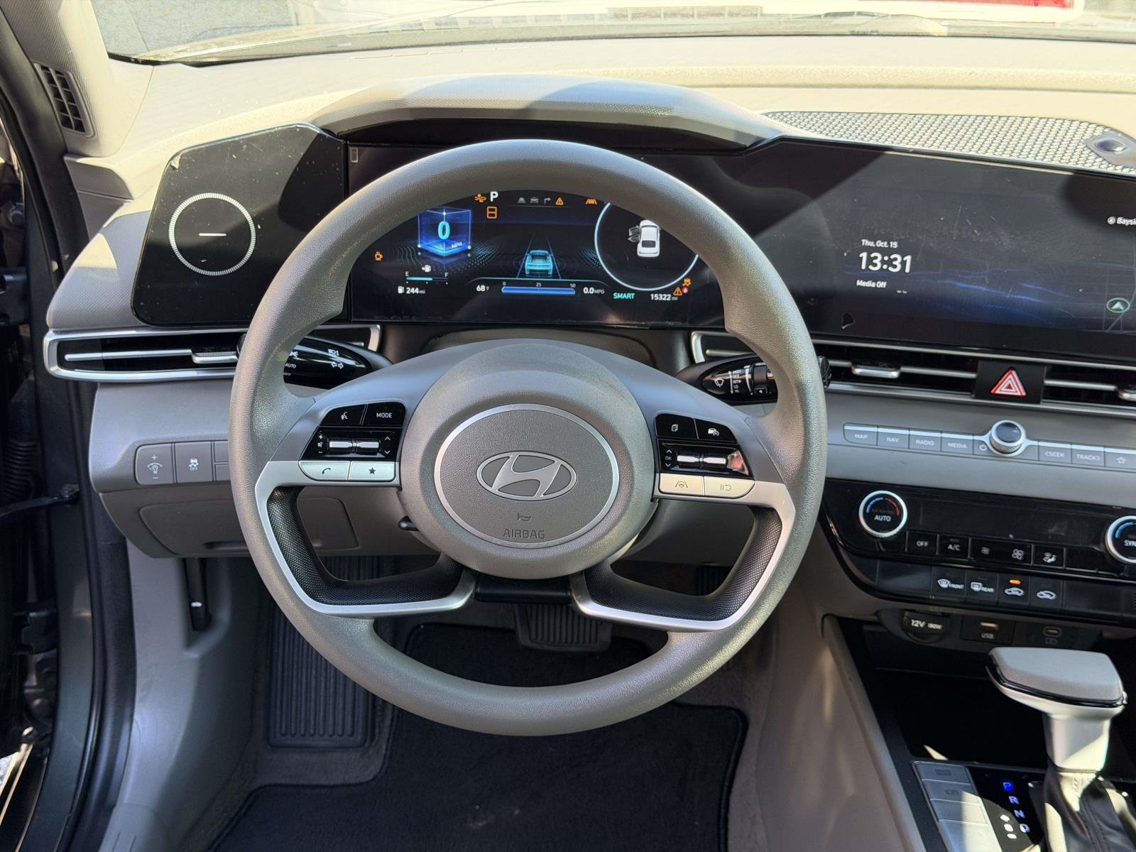 2024 Hyundai Elantra SEL - Photo 13