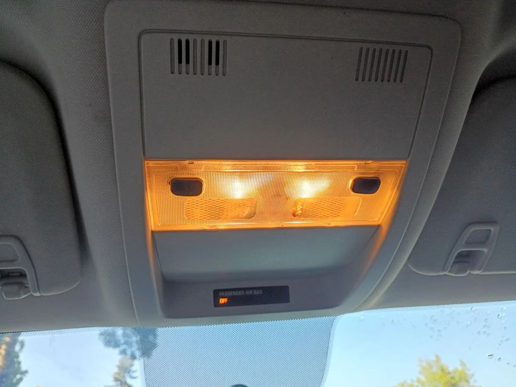 Used 2009 Summit White (Fleet) Chevrolet LT image 21