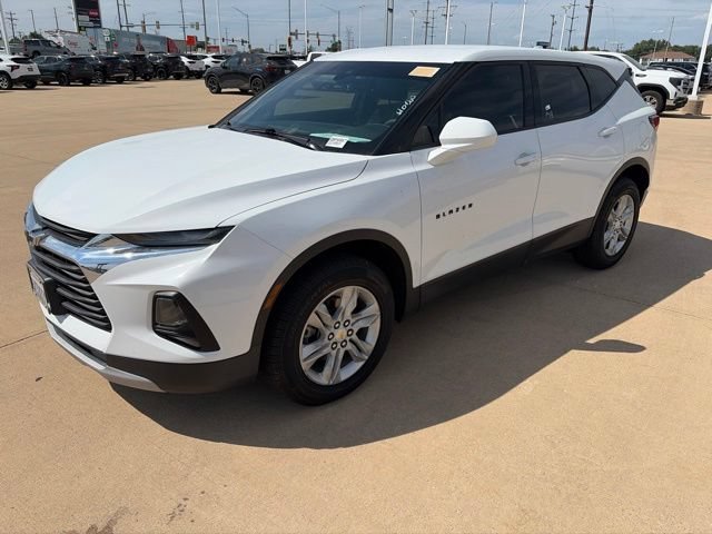 Used 2022 SUMMIT WHITE Chevrolet LT image 5