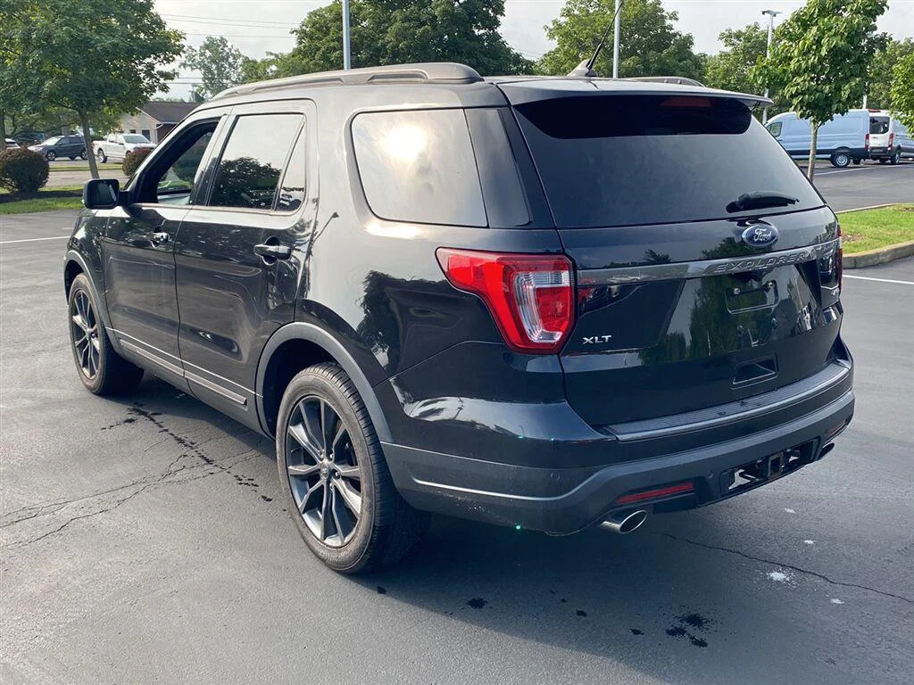 Used 2019 Agate Black Ford XLT image 9