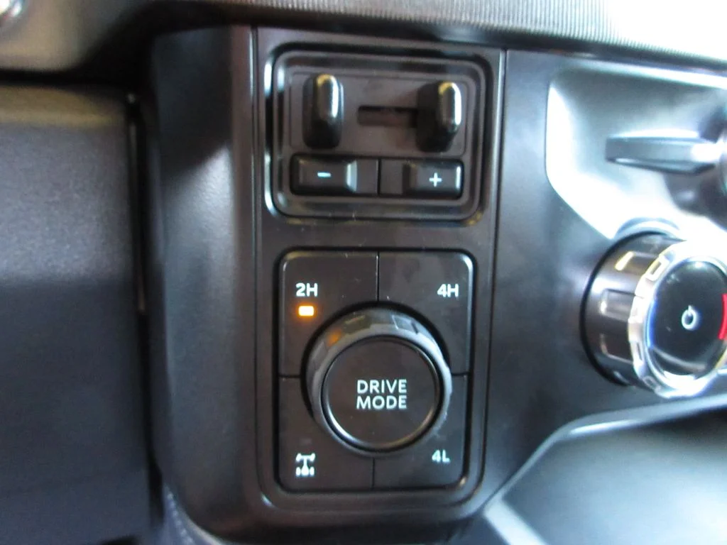 New 2026 Carbonized Gray Metallic Ford Platinum image 20