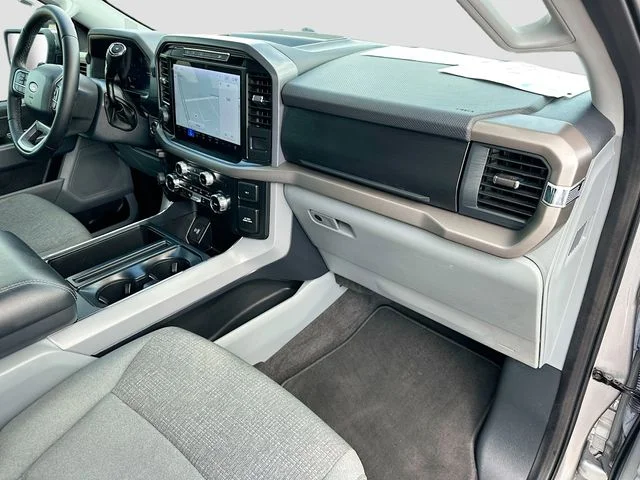 Used 2024 Silver Ford XLT image 28