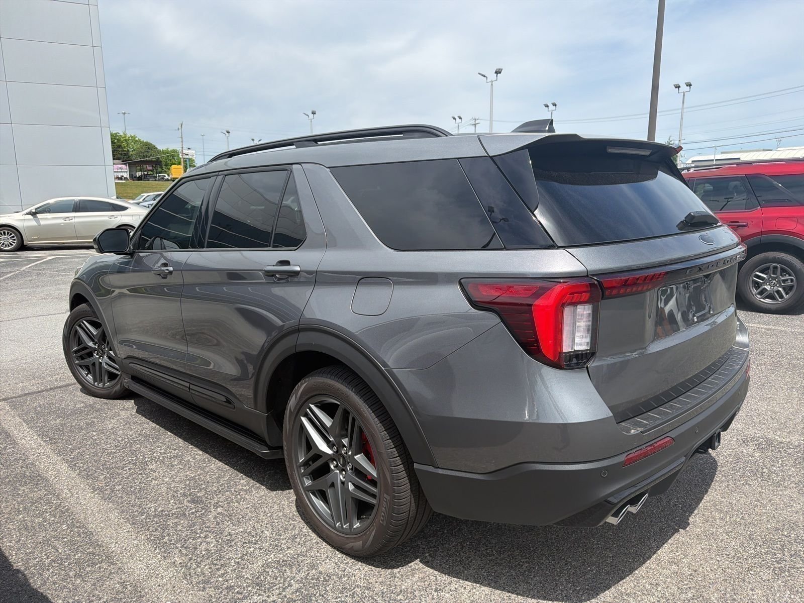 Used 2025 Gray Metallic Ford ST image 7