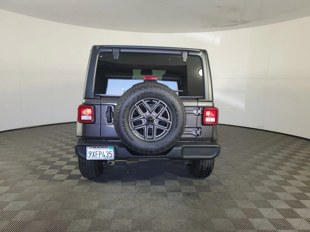 Used 2026 Gray Jeep Sport S image 5