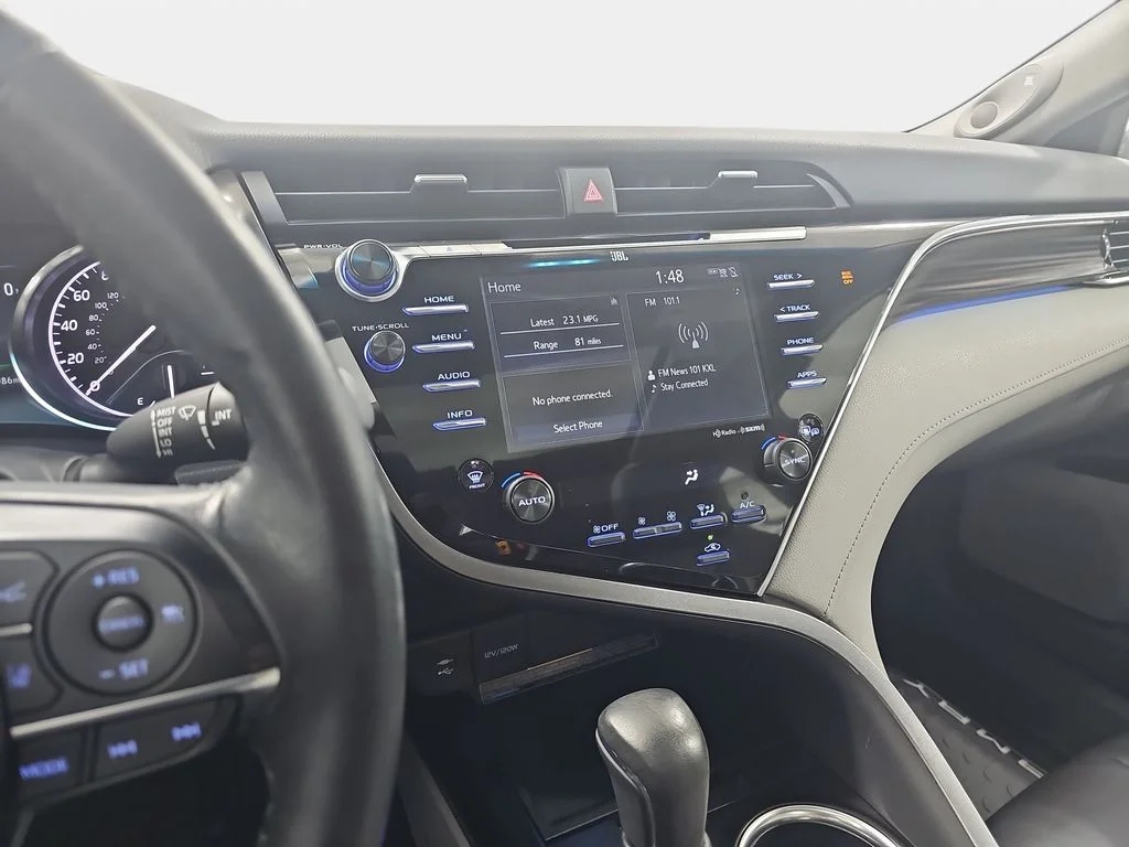 Used 2018 Brown Toyota XLE image 22