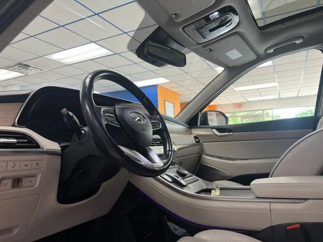Used 2021 Black Hyundai Limited image 22