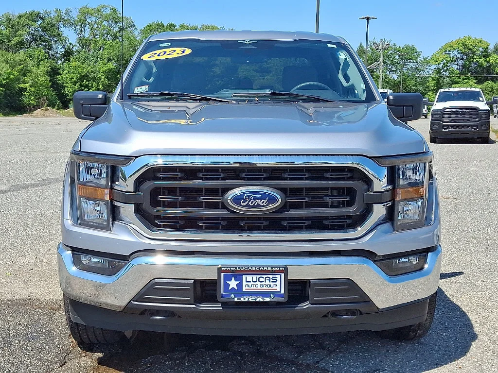 Used 2023 Silver Ford XLT image 4
