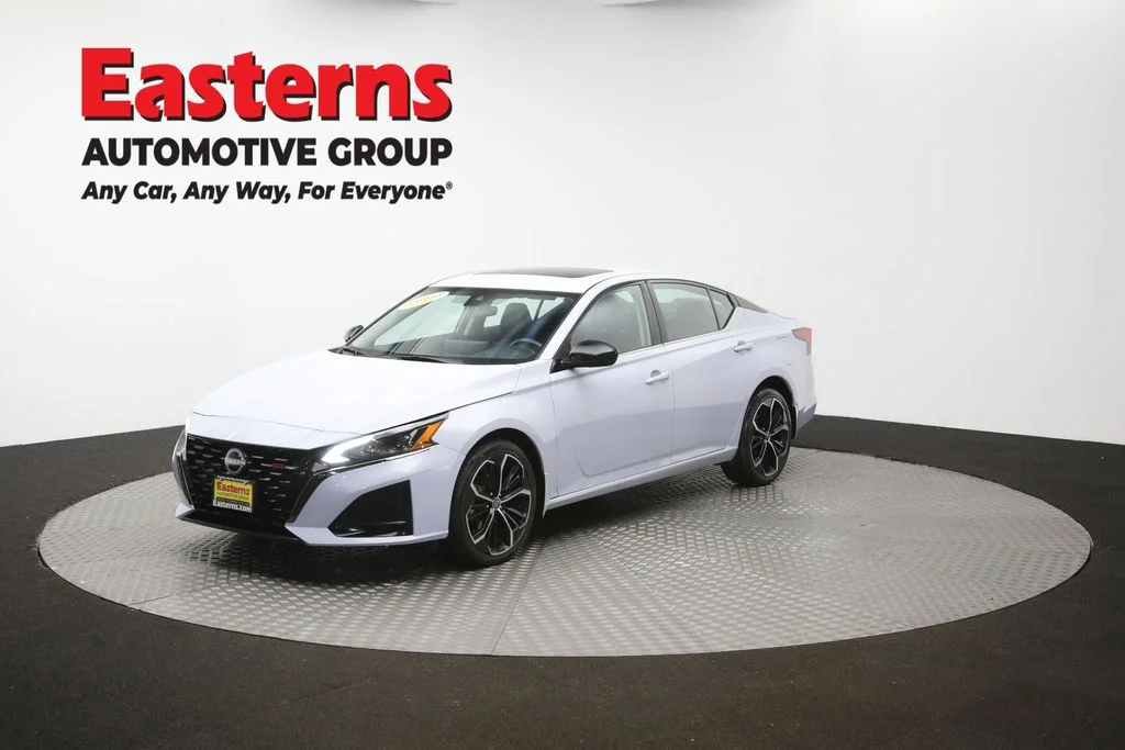 Used 2023 Gray Nissan 2.5 SR image 56