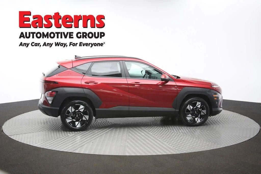 Used 2025 Red Hyundai SEL image 45