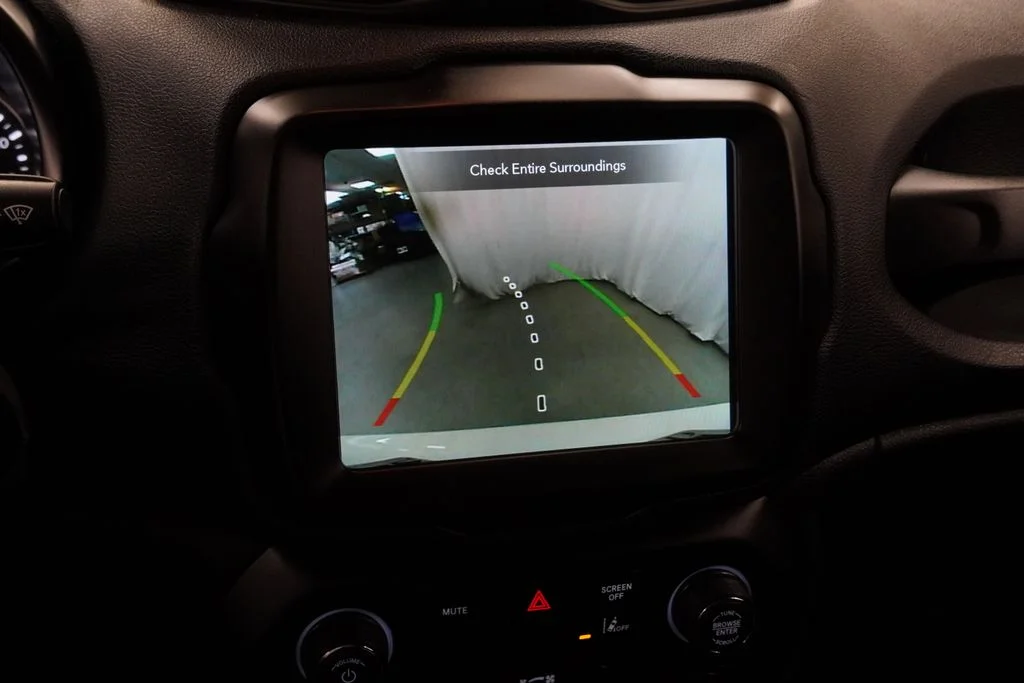Certified Used 2023 White Jeep Trailhawk image 32