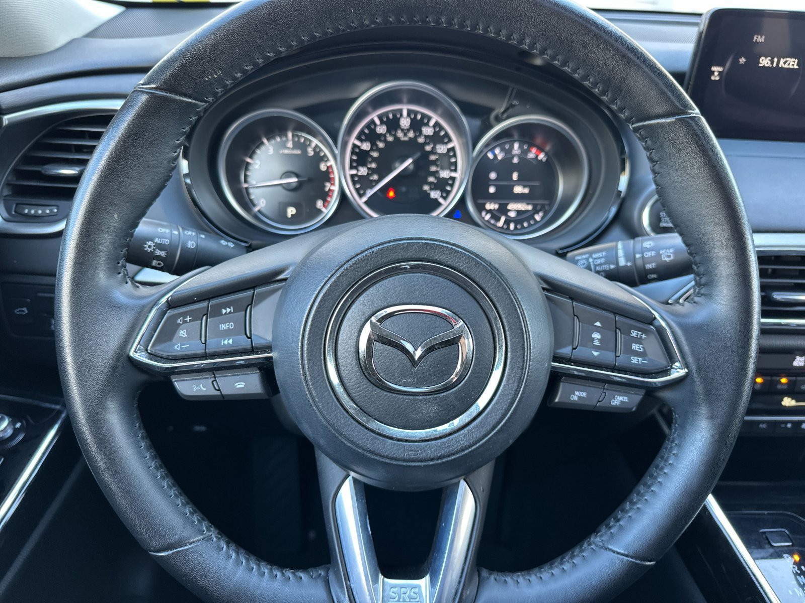 Used 2023 White Mazda Touring Plus image 23