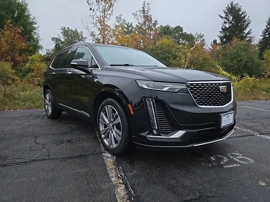 Certified Used 2024 Stellar Black Metallic Cadillac Premium Luxury image 4