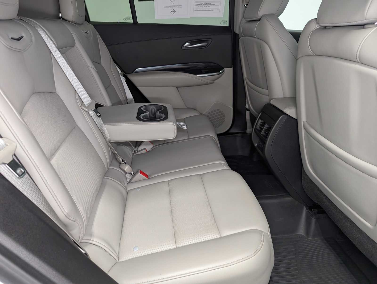 Used 2019 CRYSTAL WHITE TRICOAT Cadillac AWD Premium Luxury image 41