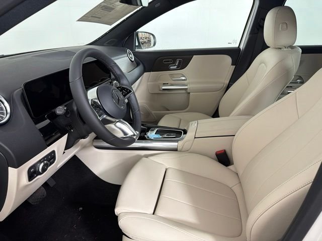 New 2026 Polar White Mercedes-Benz GLA 250 image 11