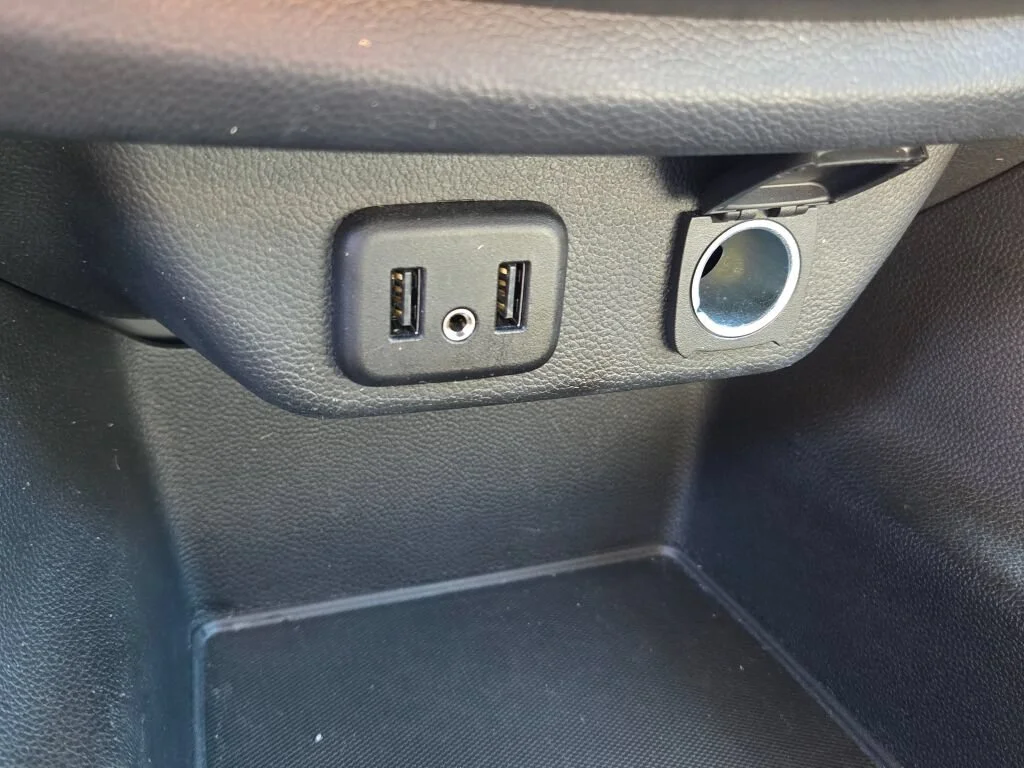 Used 2020 Black Chevrolet LS image 27